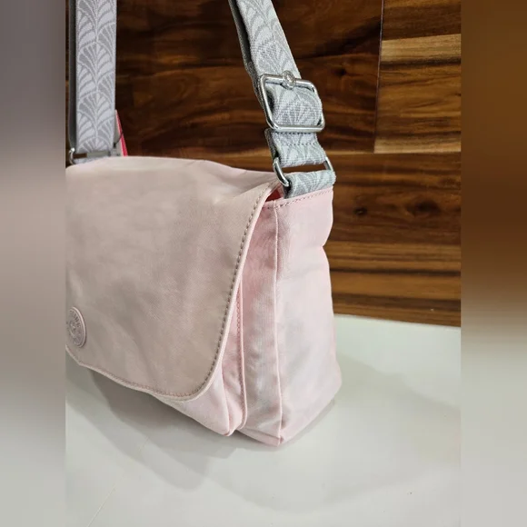 Kipling Bag Crossbody Shoulder Light Pink Monkey Keychain, NEW BAY - Picture 14 of 17